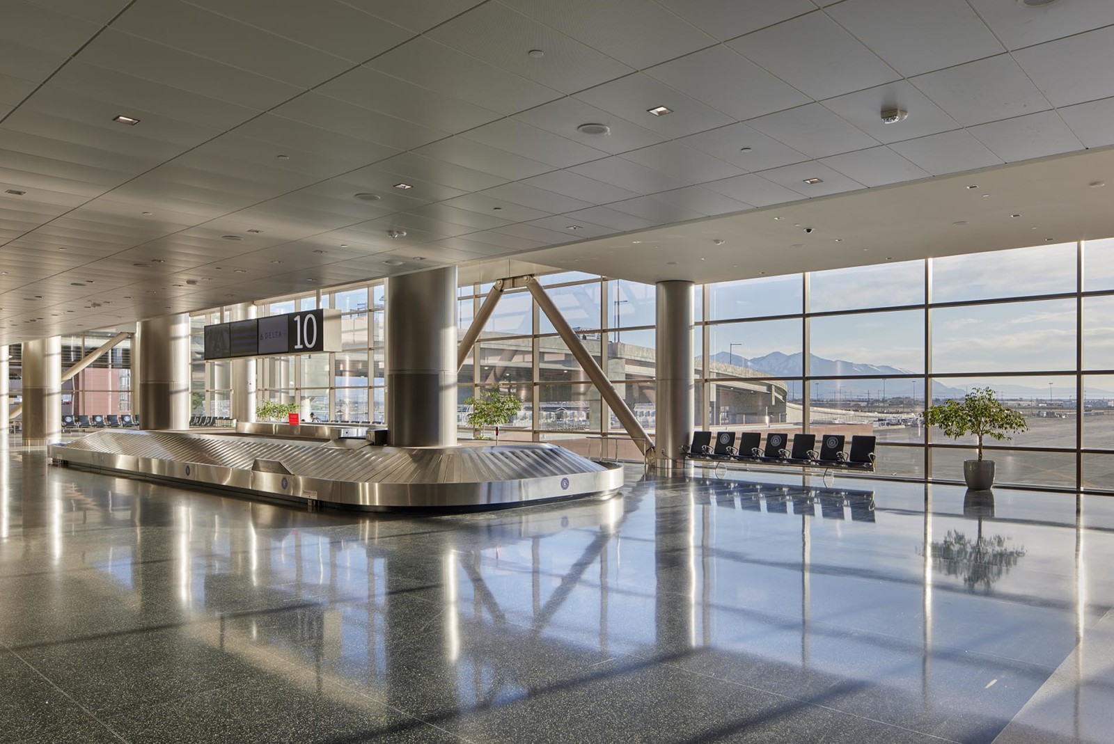 Salt Lake City International Airport Passenger Terminal - HOK