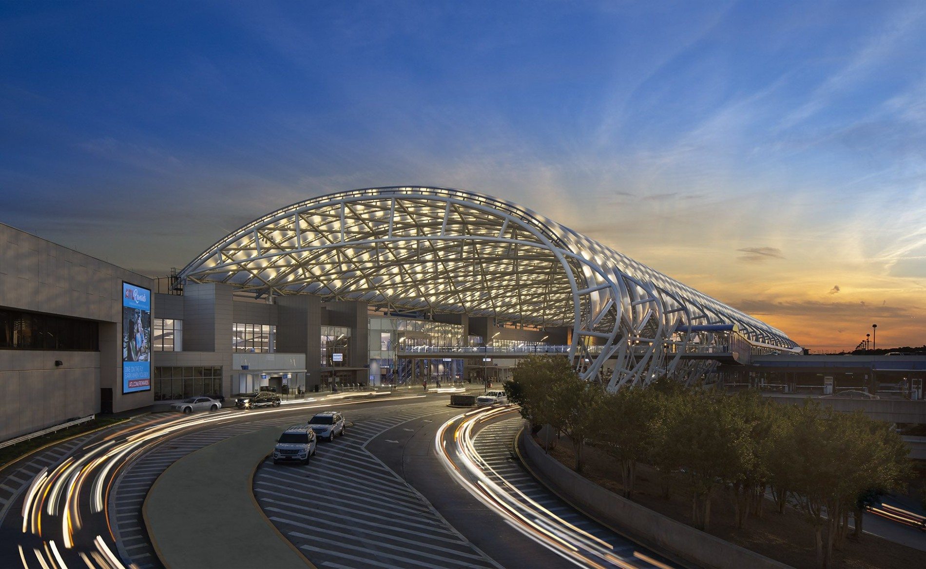 Hamad International Airport Passenger Terminal Complex / HOK